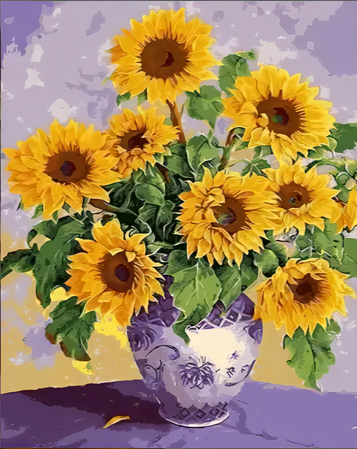 Bunte Sonnenblumen in einer Vase